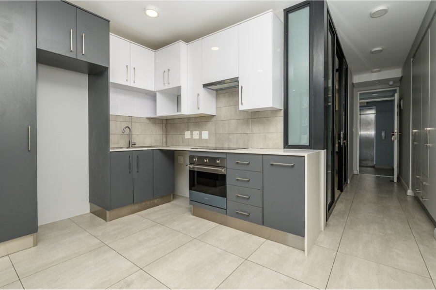 1 Bedroom Property for Sale in Summerstrand Eastern Cape